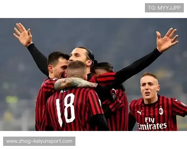 本菲卡比赛中前场换位多次撕开防线：攻势如潮的换位艺术