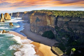 开云体育官网下载-欧洲杯佼佼者：变阵、突破，亮点纷呈！，欧洲杯阵出炉