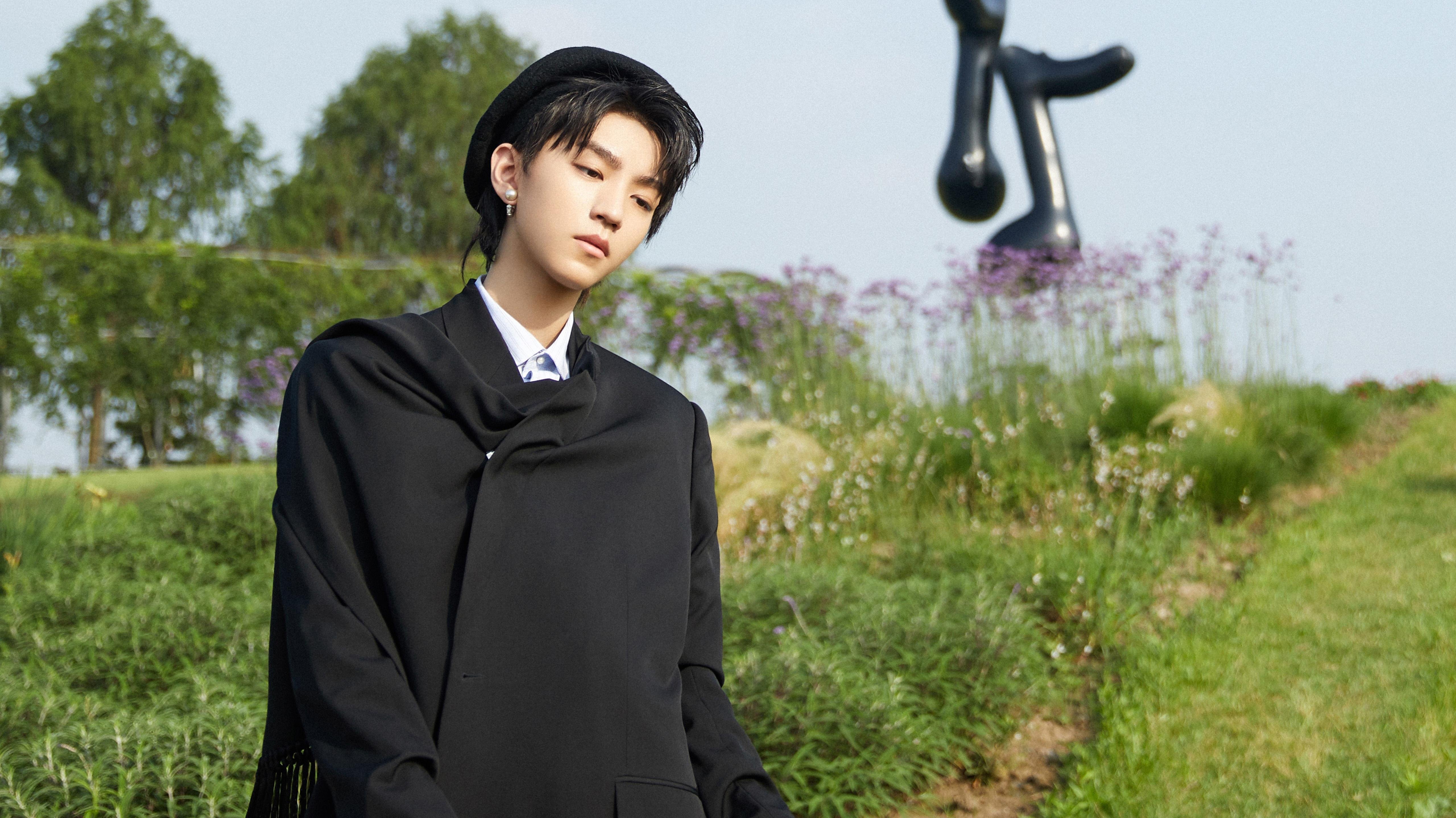 女子足球打造社交平台官方人物卡扩大粉丝影响力,女子足球美女